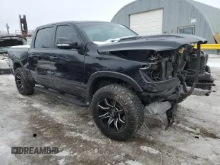 2019 Ram 1500 Rebel z VIN 1C6SRFLT1KN915220, wystawiony jako Copart lot #87608625 z przebiegiem 75 136 mil mil oraz Szkoda całkowita • Salvage title. Historia ofert i sprzedaży dostępna na DreamBid. Obrazek 4.