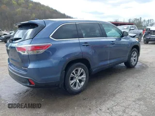 2015 Toyota Highlander XLE z VIN 5TDJKRFH5FS080160, wystawiony jako IAAI lot #42037799 z przebiegiem 135 694 mil mil oraz . Historia ofert i sprzedaży dostępna na DreamBid. Obrazek 4.