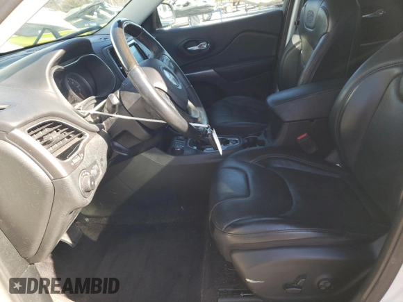 2019 Jeep Cherokee Overland with VIN 1C4PJMJN3KD173830, listed as a Copart auction lot 87229794 with 82,433 mi miles and Salvage title. Bid and sale history available at DreamBid. Image 7.
