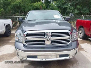 2015 Ram 1500 SLT z VIN 1C6RR6GT7FS742111, wystawiony jako IAAI lot #42469927 z przebiegiem 111 130 mil mil oraz . Historia ofert i sprzedaży dostępna na DreamBid. Obrazek 12.