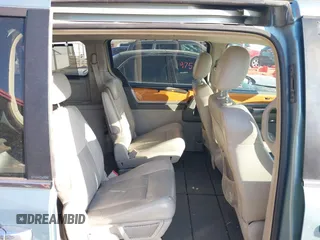 2010 Chrysler Town & Country Limited with VIN 2A4RR6DX9AR153422, listed as a IAAI auction lot 41686509 with 237,868 mi miles. Bid and sale history available at carsss.com. Image 8.