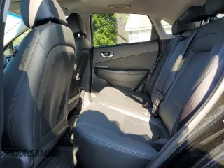 2022 Hyundai Kona Limited with VIN KM8K53AG8NU157472, listed as a Copart auction lot 62862115 with 28,741 mi miles and Clean title. Bid and sale history available at DreamBid. Image 10.