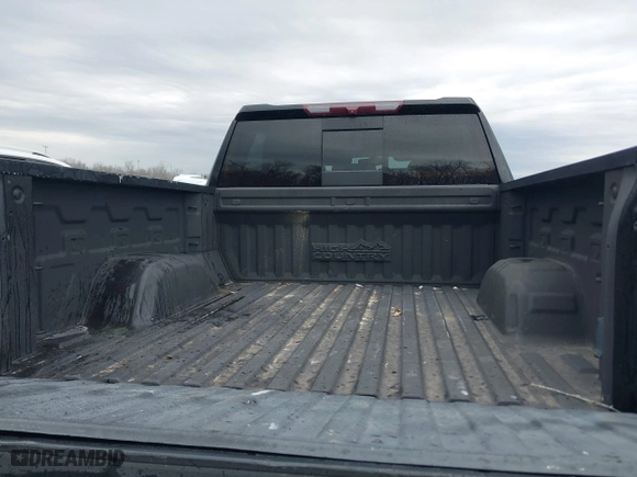 2020 Chevrolet Silverado 1500 High Country with VIN 3GCPWFEDXLG178011, listed as a IAAI auction lot 41684515 with 87,312 mi miles. Bid and sale history available at carsss.com. Image 8.