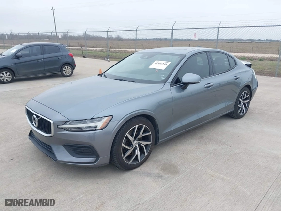 2020 Volvo S60 Momentum with VIN 7JR102FK9LG036730, listed as a IAAI auction lot 41592348 with 42,121 mi miles. Bid and sale history available at carsss.com. Image 17.
