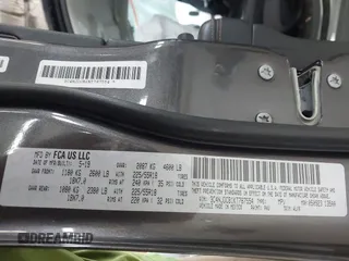 2019 Jeep Compass Limited с VIN 3C4NJDCB1KT787554, выставлен на аукционе IAAI как лот 41908270 с пробегом 89 641 миль миль и . История ставок и продаж доступна на DreamBid. Изображение 9.
