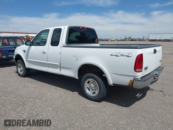 2001 Ford F-150 XL z VIN 1FTRX18W31KF80478, wystawiony jako IAAI lot #42219605 z przebiegiem 127 284 mil mil oraz . Historia ofert i sprzedaży dostępna na DreamBid. Obrazek 3.