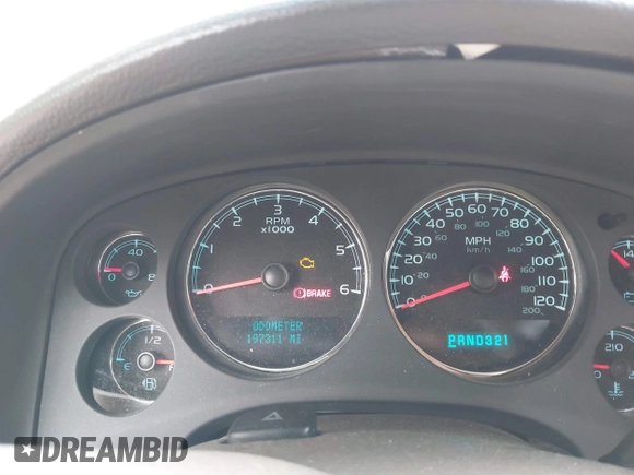 2008 GMC Yukon XL SLT 4SB with VIN 1GKFC16J28R107117, listed as a IAAI auction lot 42094539 with 197,311 mi miles and . Bid and sale history available at carsss.com. Image 7.