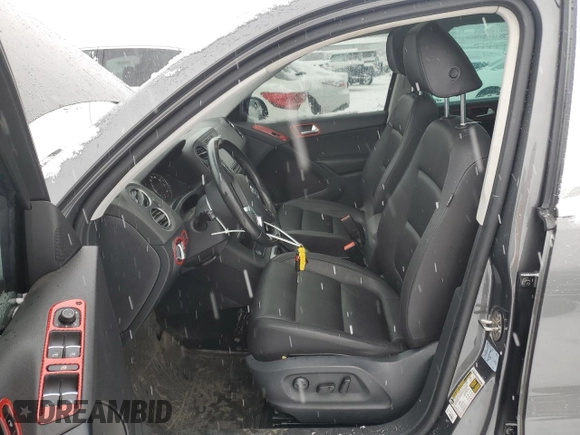 2016 Volkswagen Tiguan S with VIN WVGBV7AXXGW616936, listed as a Copart auction lot 41452605 with 92,541 mi miles and Salvage Title. Bid and sale history available at DreamBid. Image 7.