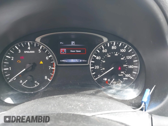 2018 Nissan Altima SR with VIN 1N4AL3AP6JC267111, listed as a IAAI auction lot 42070413 with 117,954 mi miles and . Bid and sale history available at carsss.com. Image 7.