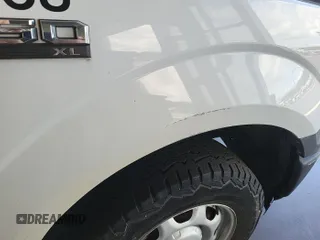 2020 Ford F-150 XL z VIN 1FTEX1EPXLKE48980, wystawiony jako IAAI lot #42843820 z przebiegiem 229 095 mil mil oraz . Historia ofert i sprzedaży dostępna na DreamBid. Obrazek 1.