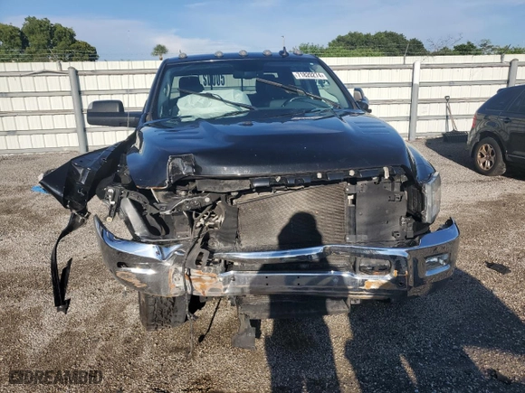 2018 Ram 2500 SLT with VIN 3C6UR5DL9JG192872, listed as a Copart auction lot 71820274 with 107,724 mi miles and Salvage Title. Bid and sale history available at carsss.com. Image 5.