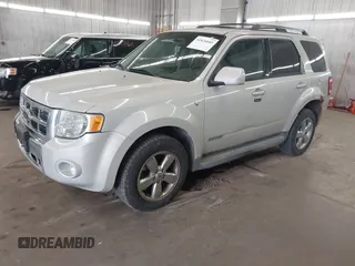 2008 Ford Escape Limited with VIN 1FMCU94198KC81333, listed as a IAAI auction lot 41824685 with 179,980 mi miles. Bid and sale history available at carsss.com. Image 2.