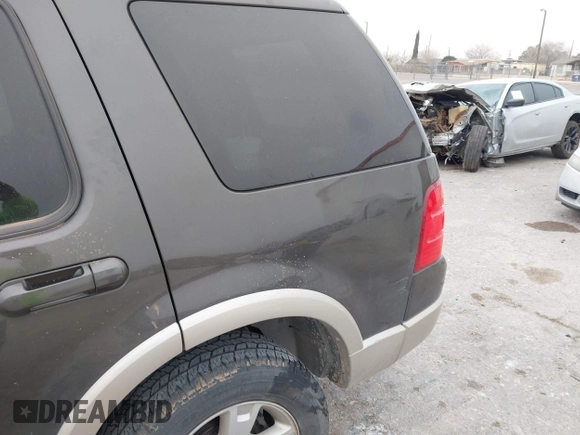 2005 Ford Explorer Eddie Bauer with VIN 1FMDU64K15ZA24990, listed as a IAAI auction lot 41551385 with 162,368 mi miles and . Bid and sale history available at DreamBid. Image 6.