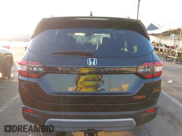 2023 Honda Pilot TrailSport with VIN 5FNYG1H60PB023366, listed as a IAAI auction lot 41040848 with 16,051 mi miles. Bid and sale history available at carsss.com. Image 16.