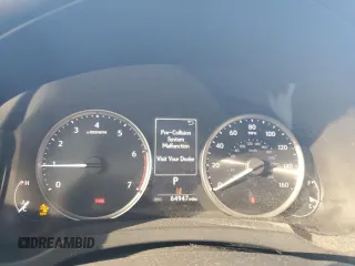 2022 Lexus IS 300 z VIN JTHCA1D2XN5120103, wystawiony jako Copart lot #48674295 z przebiegiem 64 947 mil mil oraz Szkoda całkowita • Salvage title. Historia ofert i sprzedaży dostępna na DreamBid. Obrazek 9.