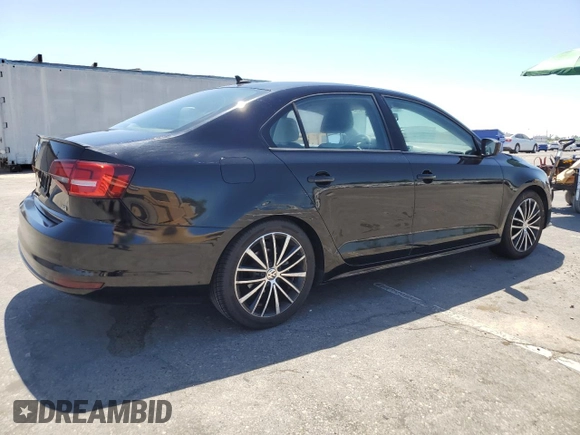 2015 Volkswagen Jetta Sport z VIN 3VWD17AJ4FM401214, wystawiony jako Copart lot #61095445 z przebiegiem 104 833 mil mil oraz Czysty tytuł • Clean title. Historia ofert i sprzedaży dostępna na DreamBid. Obrazek 3.