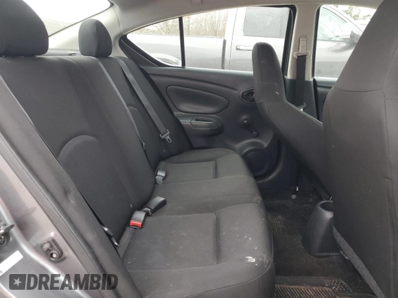 2017 Nissan Versa SV z VIN 3N1CN7AP3HL810047, wystawiony jako Copart lot #52867085 z przebiegiem 142 368 mil mil oraz Nie do naprawy • Non repairable. Historia ofert i sprzedaży dostępna na DreamBid. Obrazek 10.