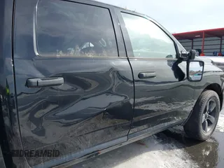 2015 Ram 1500 Express z VIN 1C6RR7KT0FS503853, wystawiony jako IAAI lot #41607074 z przebiegiem 194 520 mil mil oraz . Historia ofert i sprzedaży dostępna na DreamBid. Obrazek 6.