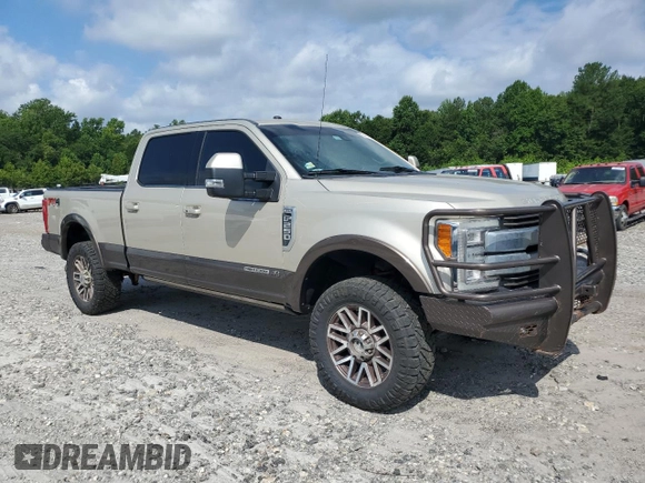 2017 Ford F-250 Lariat z VIN 1FT7W2BTXHEE01246, wystawiony jako Copart lot #65426025 z przebiegiem Nie podano mil oraz Szkoda całkowita • Salvage title. Historia ofert i sprzedaży dostępna na DreamBid. Obrazek 4.
