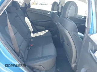 2017 Hyundai Tucson SE with VIN KM8J23A42HU423096, listed as a IAAI auction lot 42066638 with 197,618 mi miles. Bid and sale history available at carsss.com. Image 8.