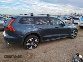 2020 Volvo V60 z VIN YV4102WK6L1034139, wystawiony jako Copart lot #71106432 z przebiegiem Nie podano mil oraz . Historia ofert i sprzedaży dostępna na DreamBid. Obrazek 3.