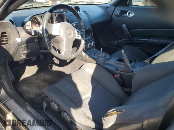 2008 Nissan 350Z Nismo z VIN JN1BZ34E08M751452, wystawiony jako Copart lot #46693105 z przebiegiem 119 483 mil mil oraz Szkoda całkowita • Salvage title. Historia ofert i sprzedaży dostępna na DreamBid. Obrazek 8.