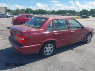 1998 Volvo S70 with VIN YV1LS5548W1437452, listed as a IAAI auction lot 42460653 with Not provided miles and . Bid and sale history available at DreamBid. Image 4.