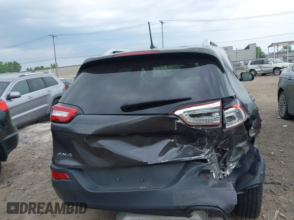 2018 Jeep Cherokee Latitude Plus z VIN 1C4PJMLX3JD507867, wystawiony jako IAAI lot #42437354 z przebiegiem 66 974 mil mil oraz . Historia ofert i sprzedaży dostępna na DreamBid. Obrazek 16.