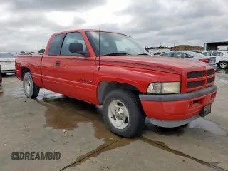 1998 Dodge 1500 with VIN 1B7HC13Y2WJ171868, listed as a Copart auction lot 55845325 with 170,017 mi miles and Clean Title. Bid and sale history available at DreamBid. Image 4.