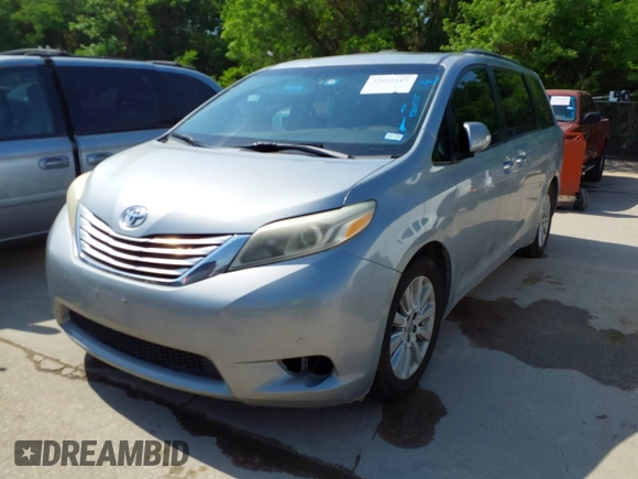 2016 Toyota Sienna XLE with VIN 5TDYK3DC5GS763674, listed as a IAAI auction lot 42035115 with 133,120 mi miles. Bid and sale history available at carsss.com. Image 6.