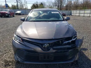 2019 Toyota Camry LE with VIN 4T1B11HK8KU179087, listed as a Copart auction lot 52373775 with 33,215 mi miles and Salvage Title. Bid and sale history available at carsss.com. Image 5.