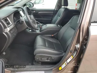 2018 Toyota Highlander Limited with VIN 5TDDZRFH9JS906459, listed as a Copart auction lot 60780655 with 32,068 mi miles and Salvage title. Bid and sale history available at DreamBid. Image 7.