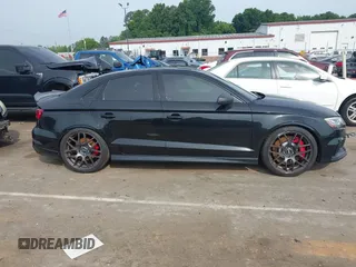 2019 Audi RS 3 z VIN WUABWGFF4KA906678, wystawiony jako IAAI lot #42468486 z przebiegiem 79 338 mil mil oraz . Historia ofert i sprzedaży dostępna na DreamBid. Obrazek 13.