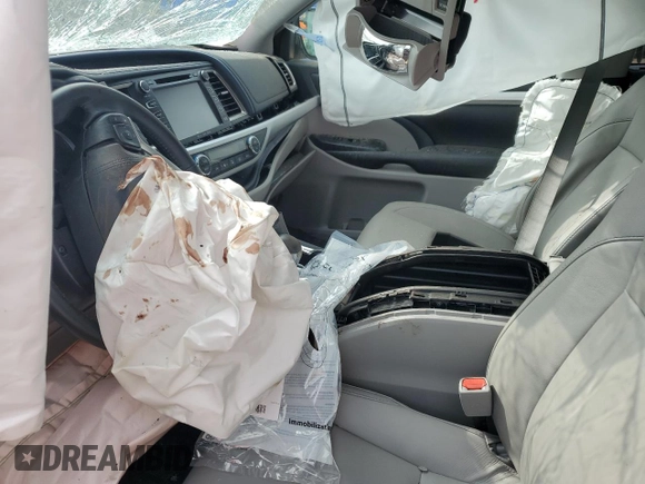 2018 Toyota Highlander SE with VIN 5TDKZRFH9JS280273, listed as a Copart auction lot 51214975 with Not provided miles and Salvage title. Bid and sale history available at DreamBid. Image 7.