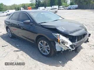2017 Toyota Camry XLE z VIN 4T1BF1FK8HU623789, wystawiony jako IAAI lot #42021996 z przebiegiem 139 483 mil mil oraz . Historia ofert i sprzedaży dostępna na DreamBid. Obrazek 1.