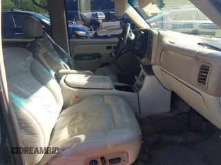 2002 Chevrolet Tahoe LS with VIN 1GNEC13Z72R130005, listed as a IAAI auction lot 42522881 with 252,683 mi miles and . Bid and sale history available at DreamBid. Image 5.