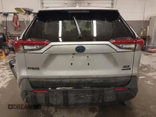 2024 Toyota RAV4 Hybrid XLE Premium with VIN JTMB6RFV5RD148973, listed as a IAAI auction lot 41516422 with 8,797 mi miles. Bid and sale history available at carsss.com. Image 16.