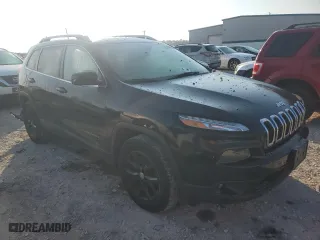 2016 Jeep Cherokee Altitude with VIN 1C4PJMCBXGW285555, listed as a Copart auction lot 71469934 with 118,720 mi miles and Non Repairable. Bid and sale history available at carsss.com. Image 4.