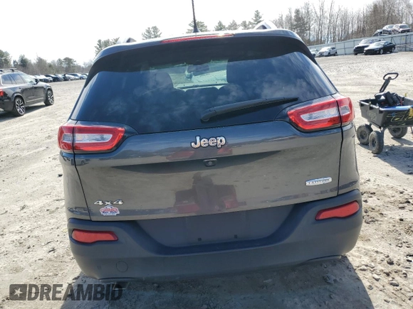 2016 Jeep Cherokee Latitude with VIN 1C4PJMCB0GW371764, listed as a Copart auction lot 47958335 with 121,571 mi miles and Salvage Title. Bid and sale history available at carsss.com. Image 6.