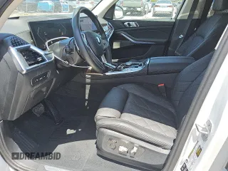 2025 BMW X7 xDrive40i z VIN 5UX23EM02S9W38321, wystawiony jako Copart lot #57358565 z przebiegiem 24 910 mil mil oraz Tytuł czysty. Historia ofert i sprzedaży dostępna na DreamBid. Obrazek 7.