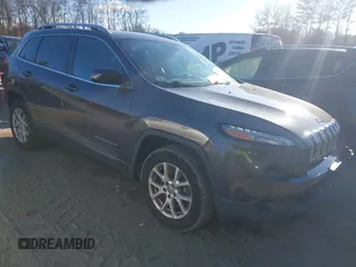 2016 Jeep Cherokee Latitude with VIN 1C4PJMCB1GW368212, listed as a IAAI auction lot 41017403 with 83,572 mi miles and . Bid and sale history available at carsss.com. Image 1.