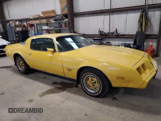 1981 Pontiac Firebird z VIN 1G2AT87H0BL111028, wystawiony jako Copart lot #77801124 z przebiegiem 17 025 mil mil oraz Tytuł czysty. Historia ofert i sprzedaży dostępna na DreamBid. Obrazek 4.