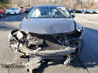 2010 Acura ZDX Tech Pkg with VIN 2HNYB1H49AH501292, listed as a Copart auction lot 81231484 with Not Provided miles and Salvage Title. Bid and sale history available at carsss.com. Image 5.