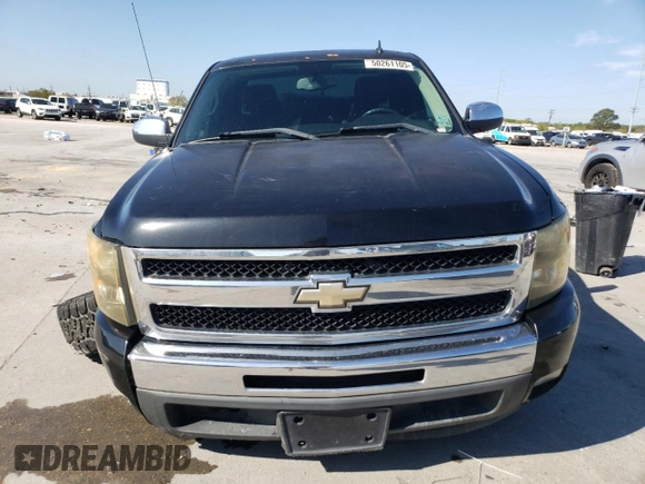 2011 Chevrolet Silverado 1500 LT with VIN 1GCRCSE02BZ450685, listed as a Copart auction lot 50261105 with 95,386 mi miles and Salvage Title. Bid and sale history available at DreamBid. Image 5.