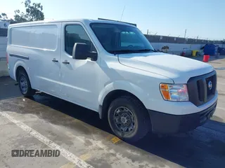 2018 Nissan NV Cargo S z VIN 1N6BF0KM4JN814628, wystawiony jako IAAI lot #42282183 z przebiegiem 128 289 mil mil oraz . Historia ofert i sprzedaży dostępna na DreamBid. Obrazek 1.