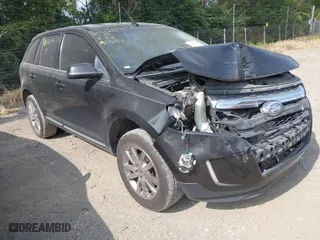 2014 Ford Edge Limited with VIN 2FMDK4KC8EBA11694, listed as a IAAI auction lot 40182695 with 121,805 mi miles. Bid and sale history available at carsss.com. Image 1.