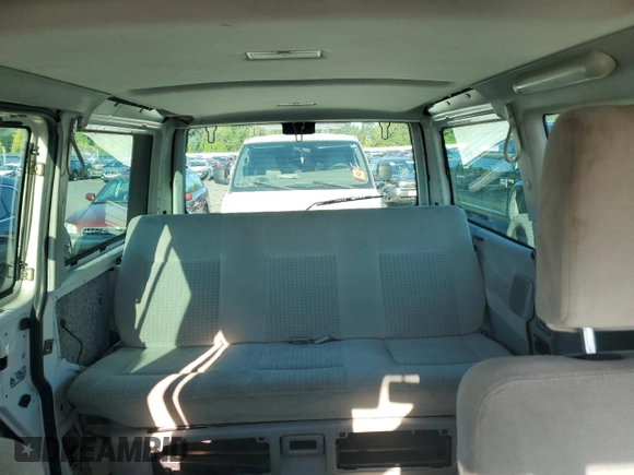 2003 Volkswagen EuroVan MV с VIN WV2MB47053H012029, выставлен на аукционе Copart как лот 68222234 с пробегом 247 494 миль миль и Списание • Salvage title. История ставок и продаж доступна на DreamBid. Изображение 10.