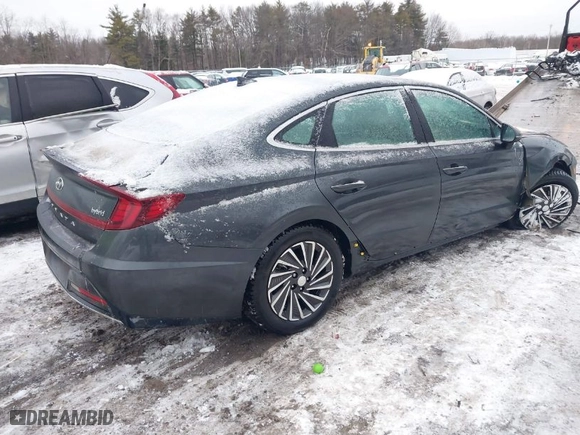 2023 Hyundai Sonata Hybrid SEL with VIN KMHL34JJ0PA082993, listed as a IAAI auction lot 41496947 with 11,734 mi miles. Bid and sale history available at carsss.com. Image 4.