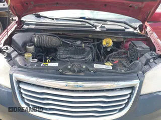 2014 Chrysler Town & Country Touring with VIN 2C4RC1BG4ER363638, listed as a IAAI auction lot 42080155 with 247,178 mi miles. Bid and sale history available at carsss.com. Image 10.