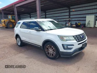 2016 Ford Explorer XLT with VIN 1FM5K7D87GGA58287, listed as a IAAI auction lot 41724911 with 137,086 mi miles and . Bid and sale history available at carsss.com. Image 1.